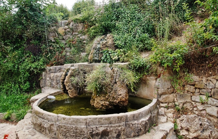 Fontaine - Le Val