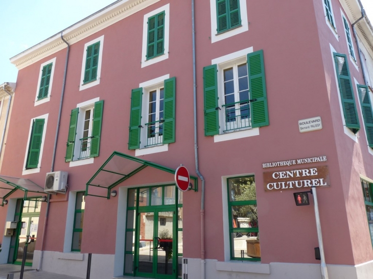 La bibliothèque municipale - Saint-Zacharie