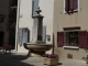Photo suivante de Saint-Zacharie La fontaine place de La Maintenance