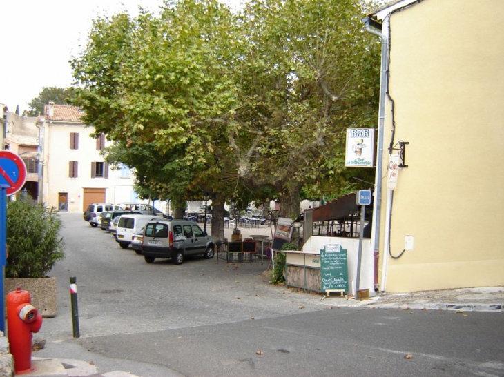 Rue du village - Solliès-Ville