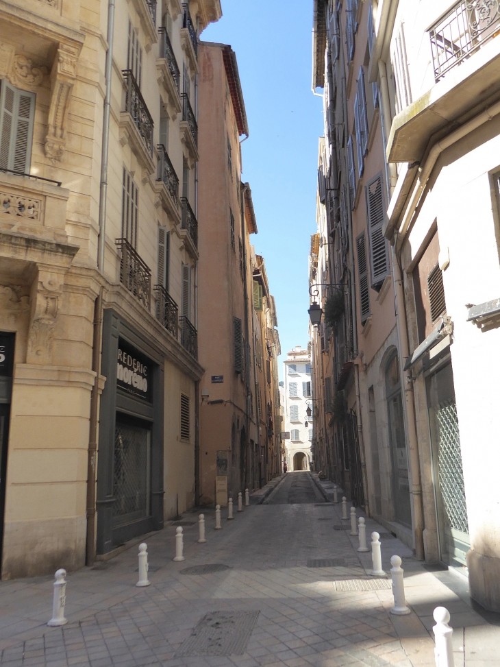 Ruelle de la vieille ville - Toulon