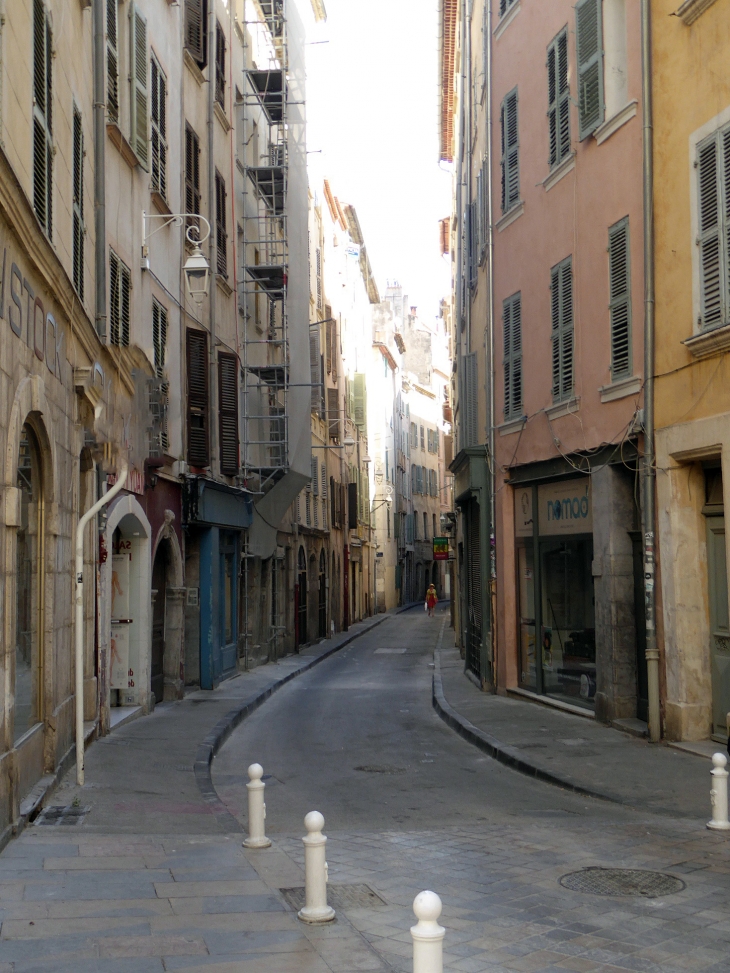 Ruelle de la vieille ville - Toulon