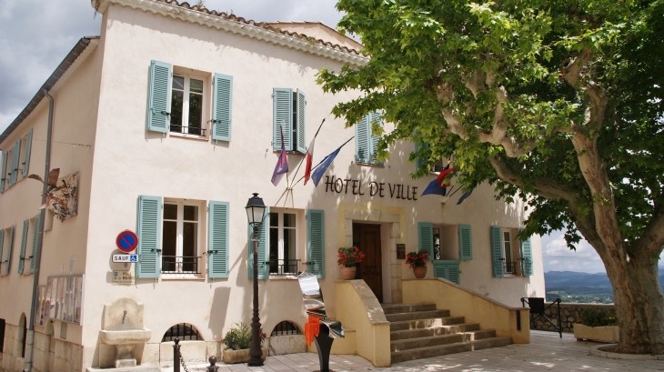 Hotel-de-Ville - Tourrettes