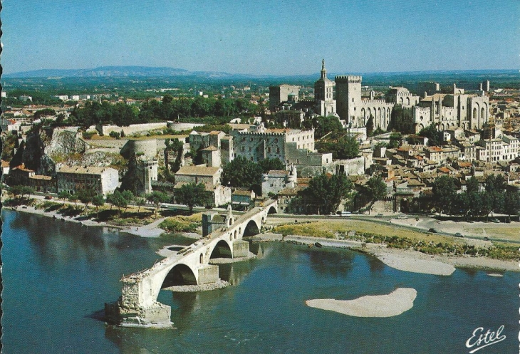 Avignon, carte postale 1960