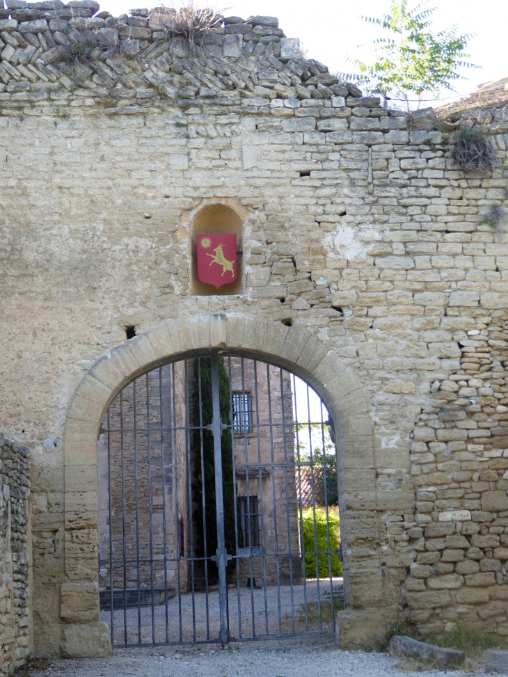 Le château - Cabrières-d'Avignon