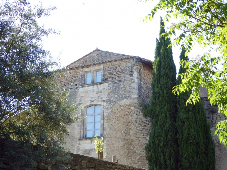 Le château - Cabrières-d'Avignon