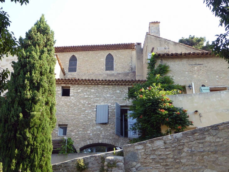 Dans le village - La Roque-sur-Pernes