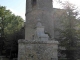 Photo suivante de Lioux château de Javon : tour d'angle