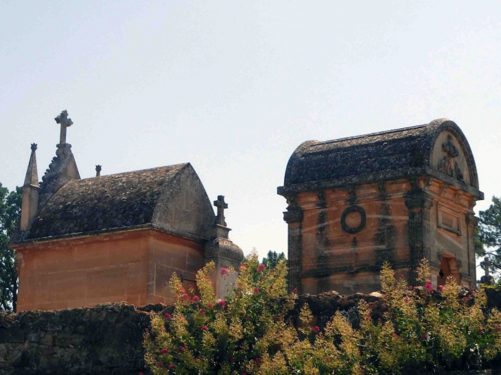 Le cimetière - Roussillon