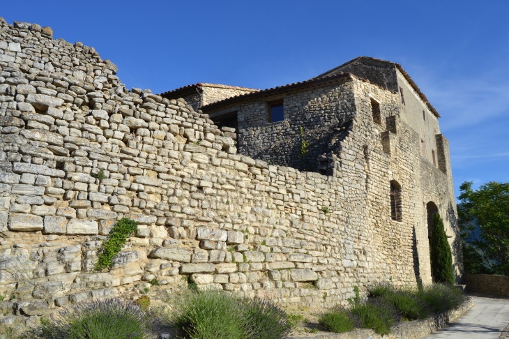 Anciennes Fortifications - Saint-Martin-de-Castillon