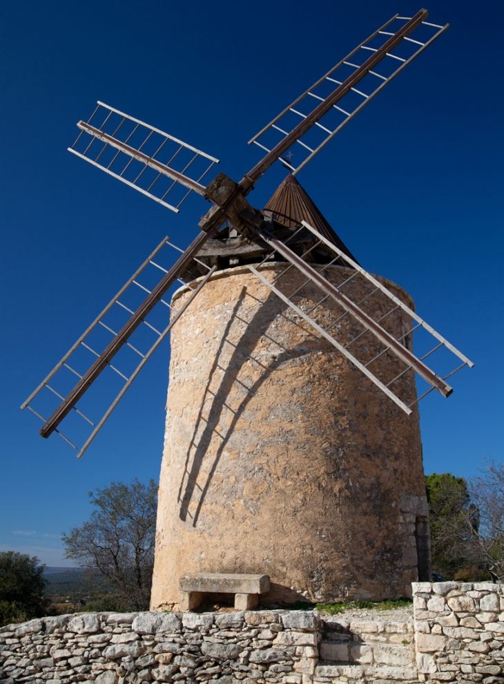 Le moulin de Saint Saturnin les Apt - Saint-Saturnin-lès-Apt