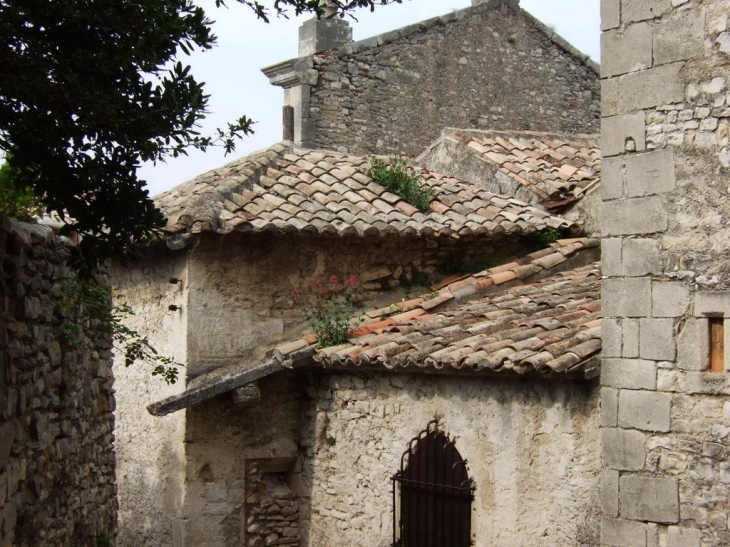 Ville haute, les toits de l'église - Vaison-la-Romaine