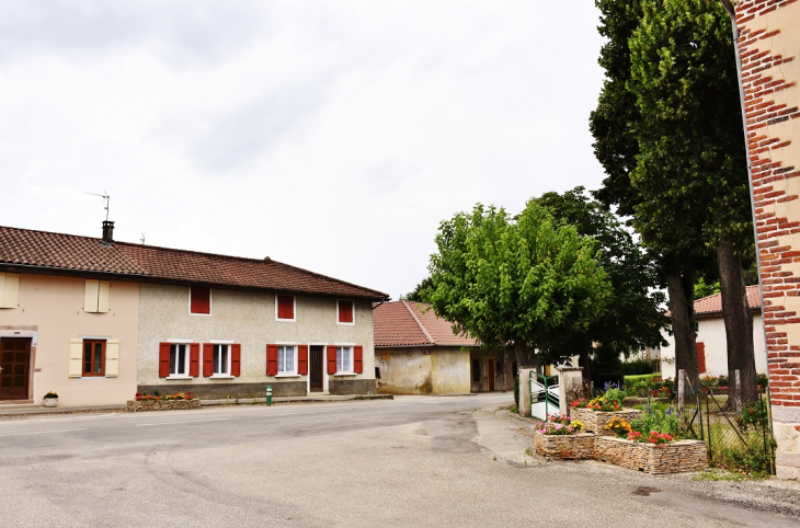 Photo à Biziat (01290) La Commune Biziat, 406253