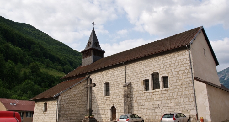L'église - Chézery-Forens