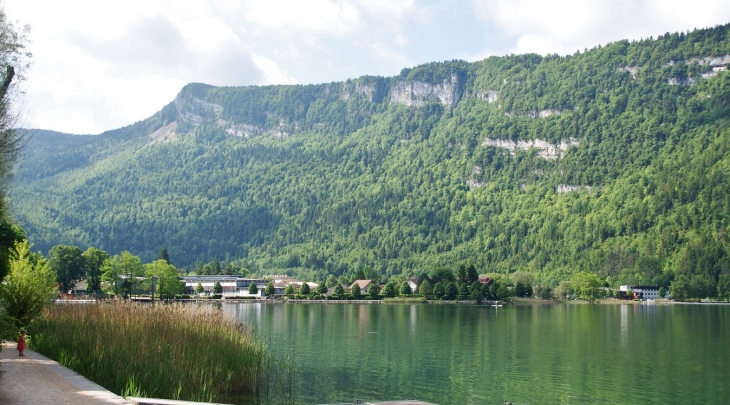 Photo à Nantua (01130) Le Lac Nantua, 196807
