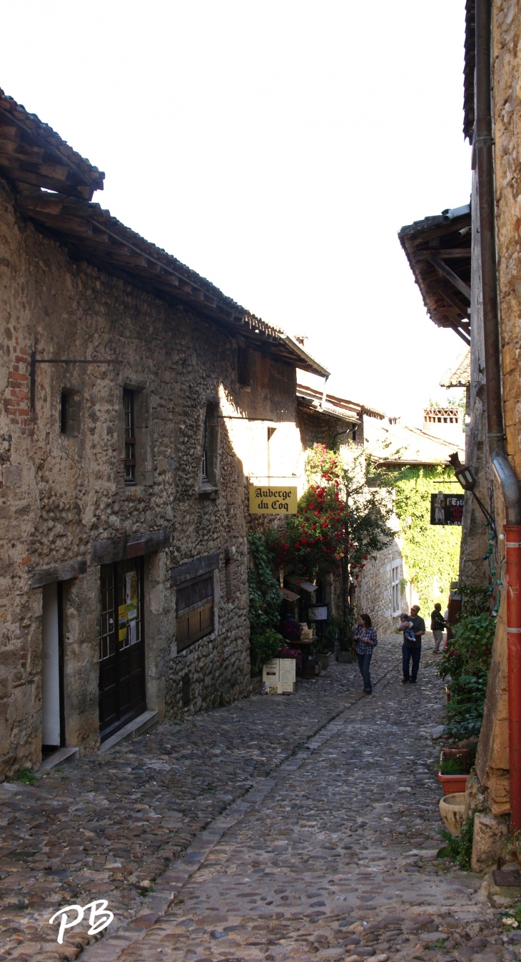  - Pérouges