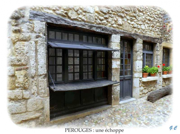 - Pérouges