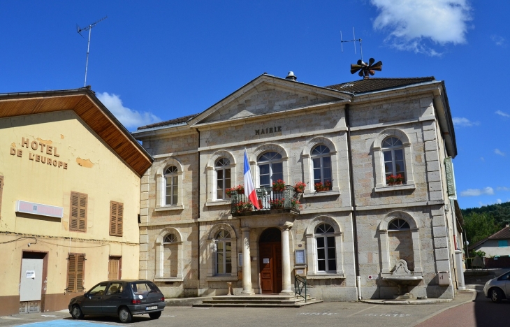 La Mairie - Saint-Jean-le-Vieux