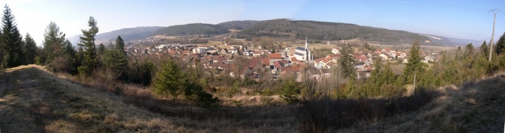 La ville vue depuis le belvédère sous Chamoise - Saint-Martin-du-Frêne