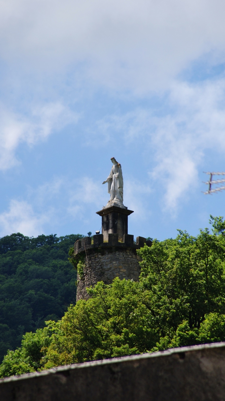 Photo à SaintRambertenBugey (01230) Statue SaintRamberten