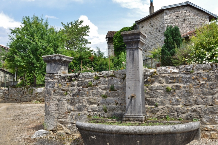 Fontaine - Serrières-sur-Ain