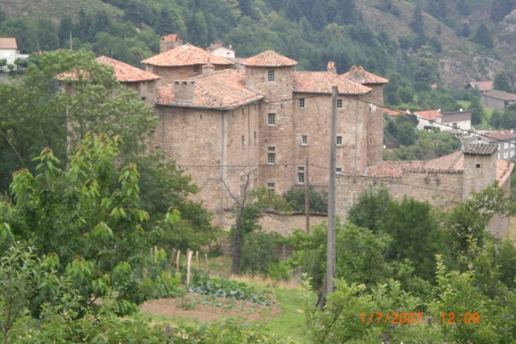 Le château - Accons