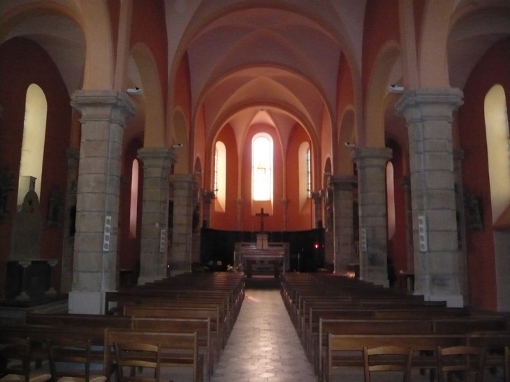 Eglise d'ANTRAIGUES (intérieur) - Antraigues-sur-Volane