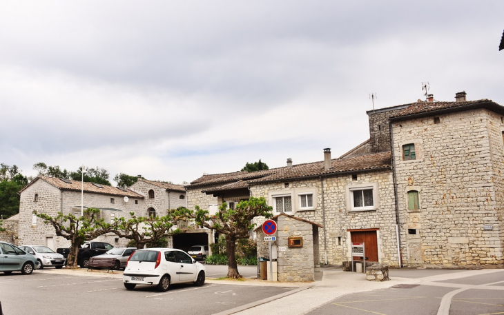 La Commune - Berrias-et-Casteljau