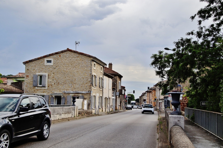 La Commune - Charmes-sur-Rhône