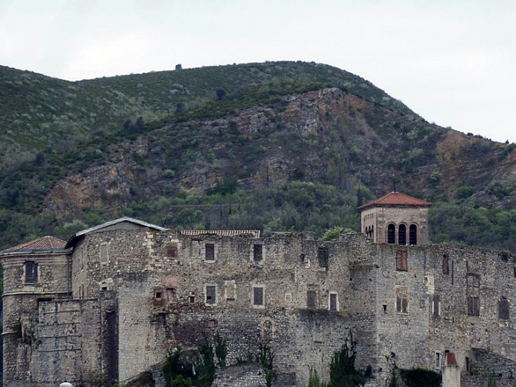 Vue sur le clocher et le château - La Voulte-sur-Rhône