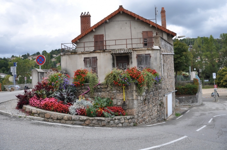 Maison Fleurie - Lamastre