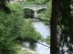 Photo suivante de Saint-Martin-de-Valamas Saint-Martin-de-Valamas (07310) l'Eysse (à gauche) affluent dans l'Eyrieux (avec pont)