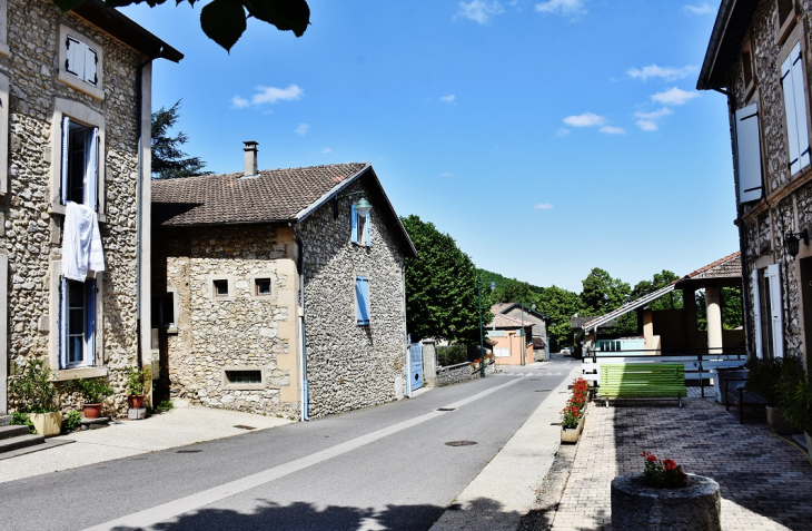 La Commune - Beauregard-Baret