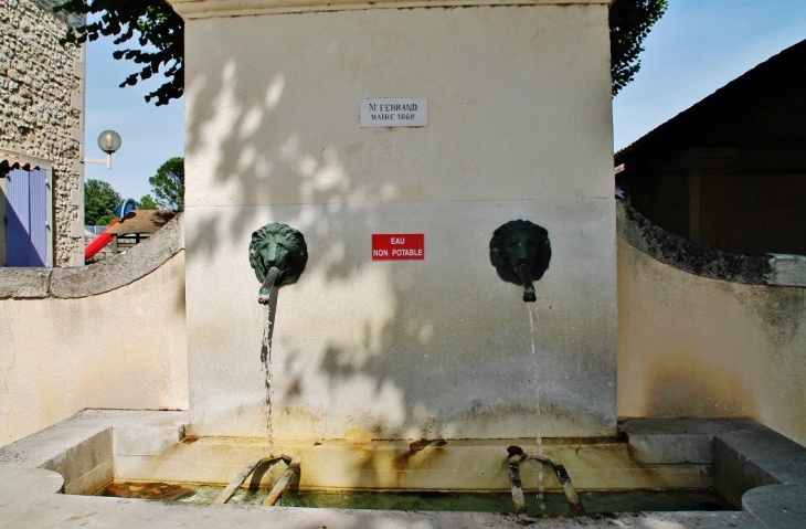 Fontaine - Les Granges-Gontardes