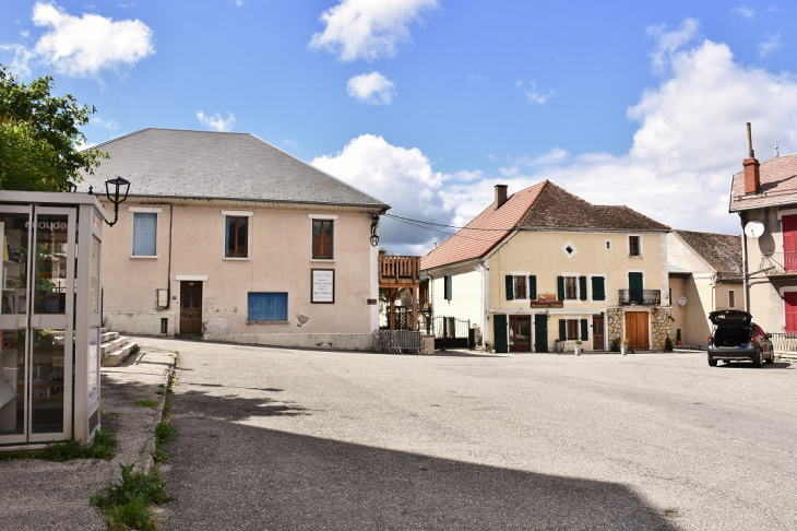 La Commune - Lus-la-Croix-Haute