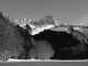 Photo suivante de Lus-la-Croix-Haute Le noir et blanc lui va si bien... le Rocher Rond ! point culminant de la Drôme