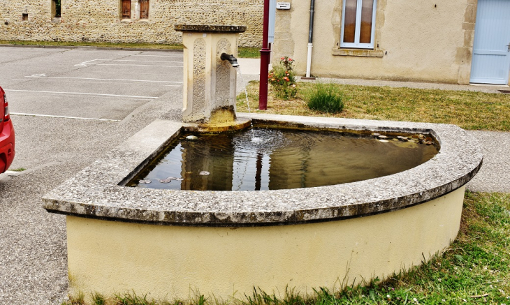 Fontaine - Montmiral