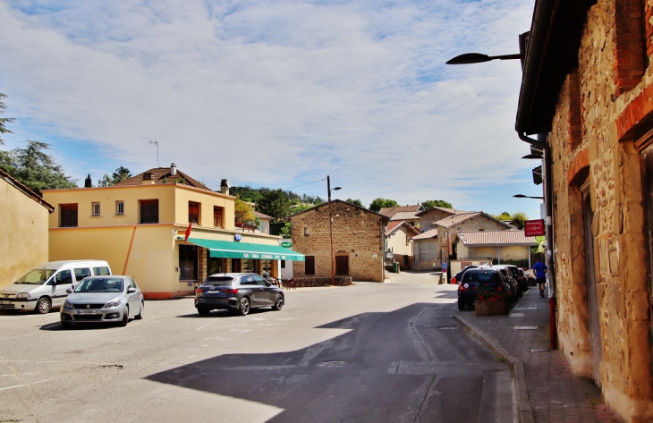 La Commune - Mours-Saint-Eusèbe