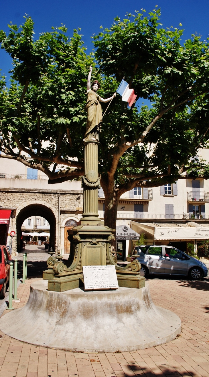 Monument-aux-Morts - Nyons