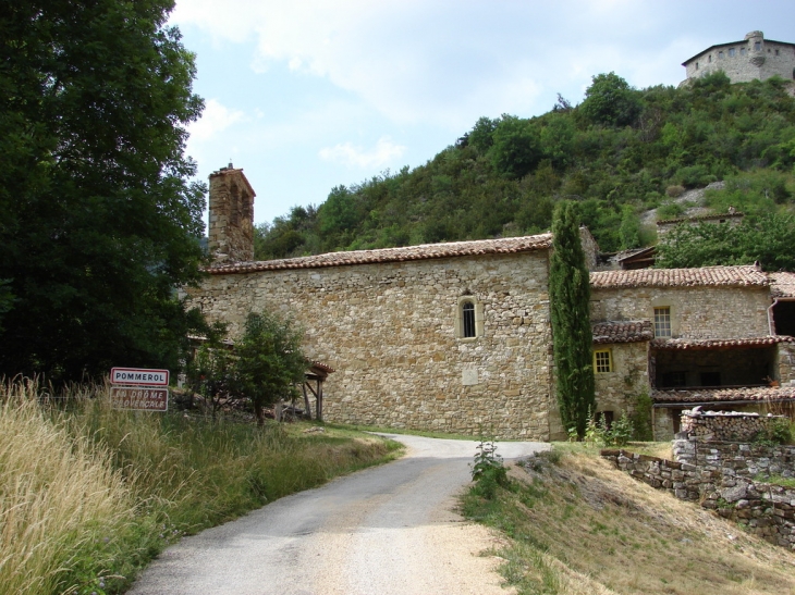 A l'entrée du village - Pommerol