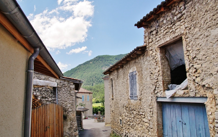 Ponnet ( Le Village ) - Ponet-et-Saint-Auban