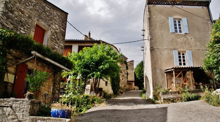Le Village - Pont-de-Barret
