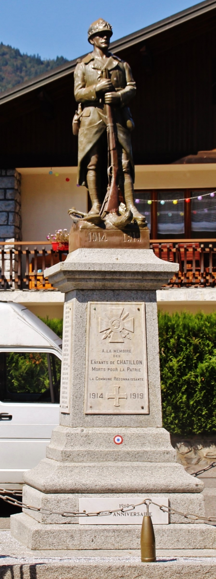 Monument-aux-Morts - Châtillon-sur-Cluses