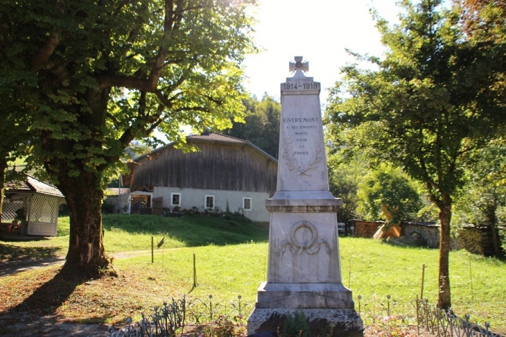 Monument-aux-Morts - Entremont