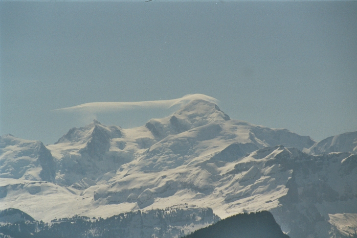 Mont Blanc avec petit nuage - Onnion
