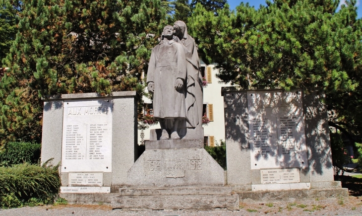 Monument-aux-Morts - Samoëns