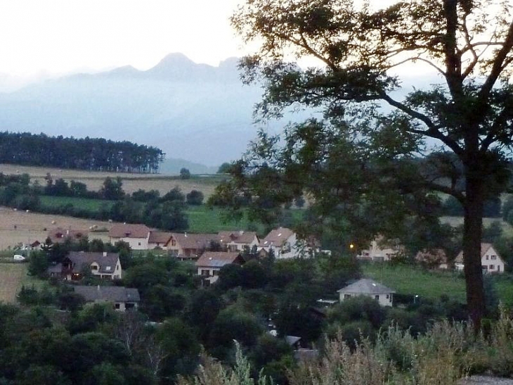 Vue sur le village - Cornillon-en-Trièves