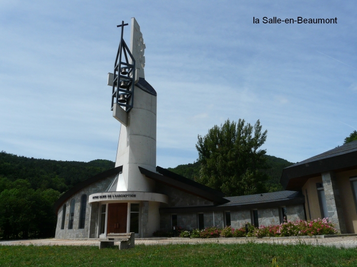 Photo à La SalleenBeaumont (38350) Crédit André Pommiès La