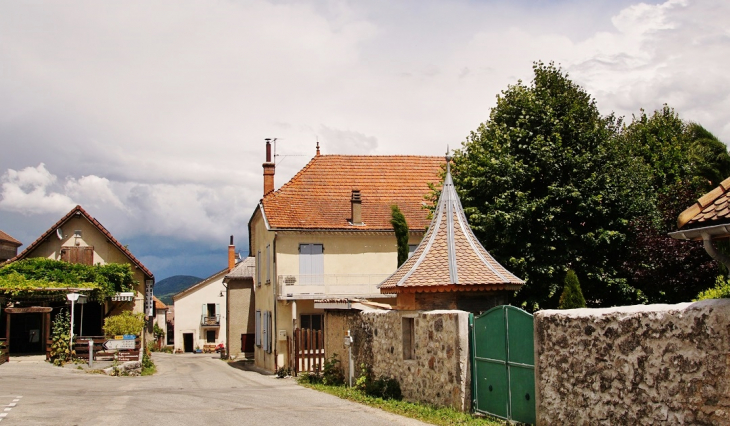 La Commune - Le Monestier-du-Percy