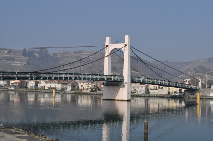 Le Pont sur le Rhône - Les Roches-de-Condrieu